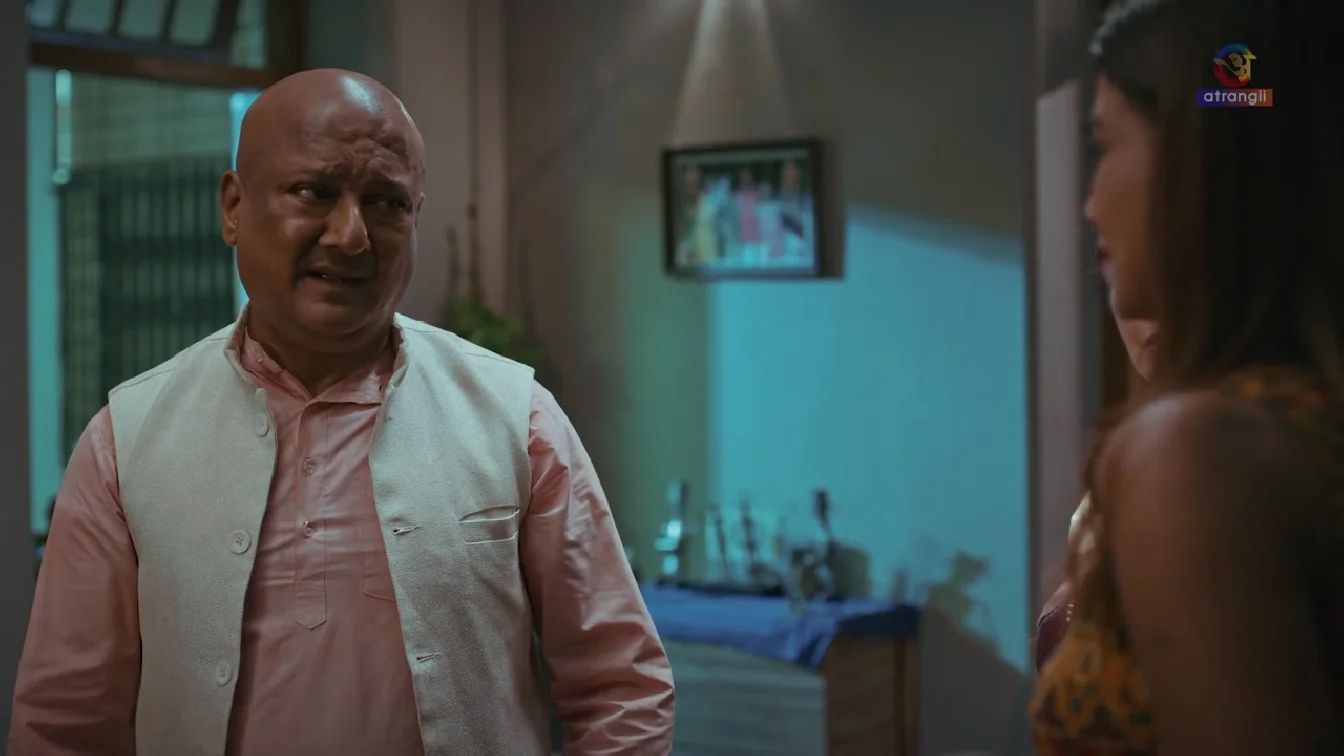 Hum Aapke Hai Wo Atrangii